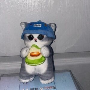 Mofusand avocado kitty keychain